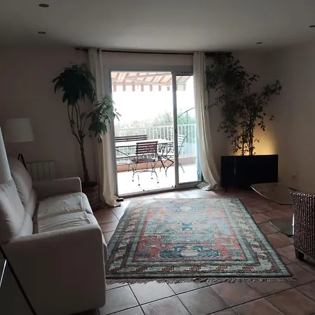 2-room With A Magnificent View Of The Sea, In In The Var, 12km From The Isles De Porquerolles Boarding Port - 2/4 People *