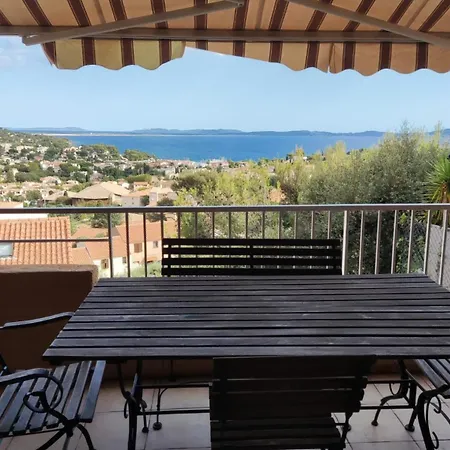 2-room With A Magnificent View Of The Sea, In In The Var, 12km From The Isles De Porquerolles Boarding Port - 2/4 People 公寓